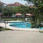 Coral Hotel 3*